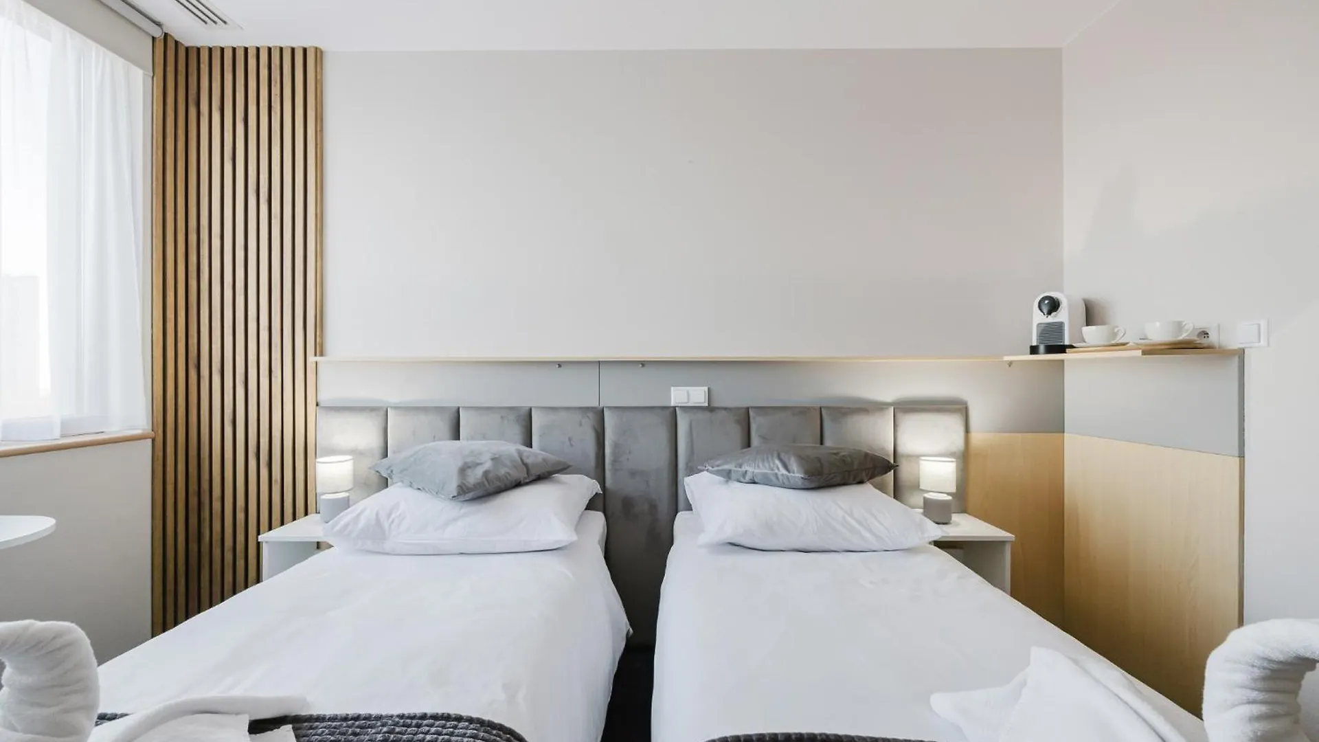 Silver Apartments - Poznan - By Kramm Apartments Апарт-отель