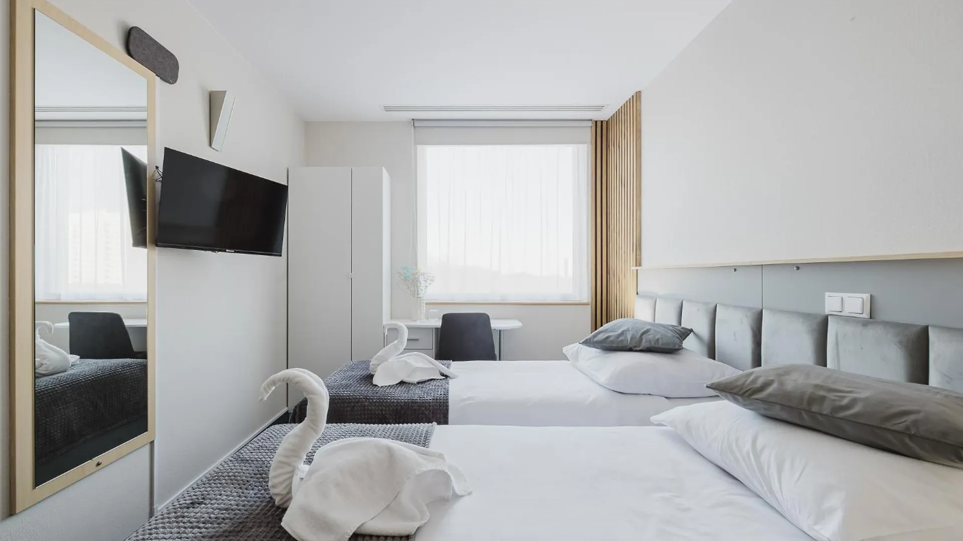 Апарт-отель Silver Apartments - Poznan - By Kramm Apartments Польша