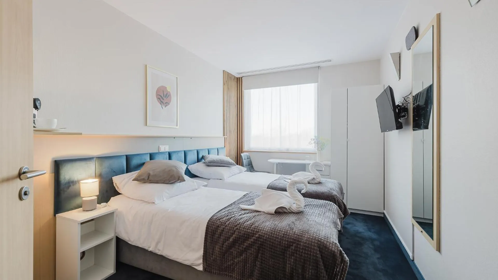 Silver Apartments - Poznan - By Kramm Apartments Польша