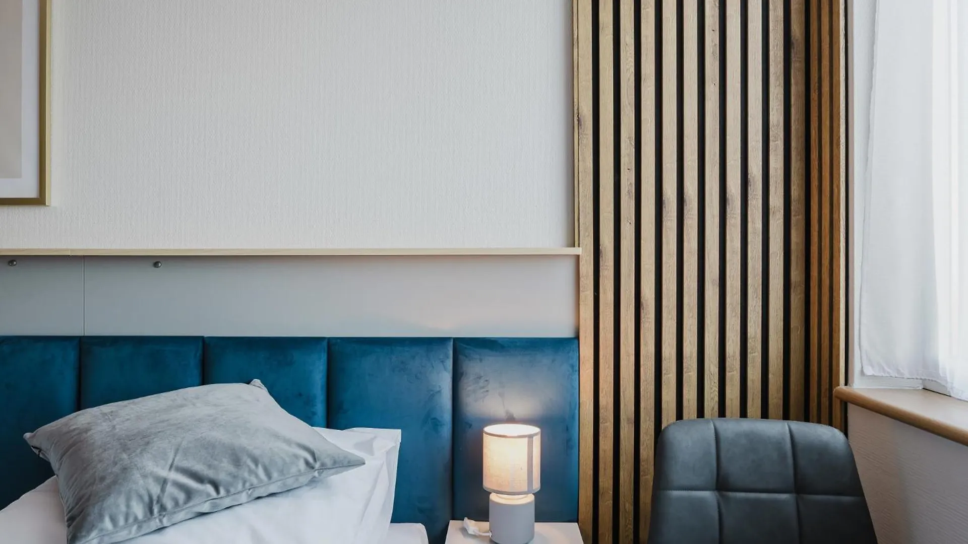 Апарт-отель Silver Apartments - Poznan - By Kramm Apartments Польша